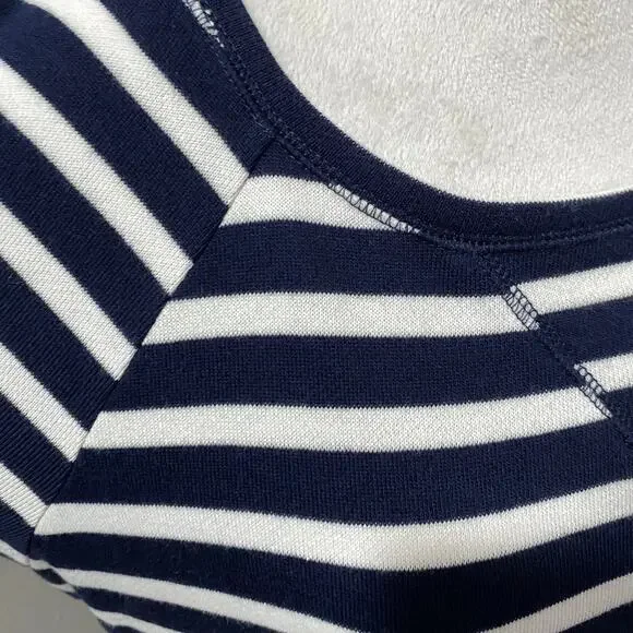 NEW Crown & Ivy Dress Size Large Navy White Stripe Short Sleeve Knit Knee Length - Picture 9 of 11
